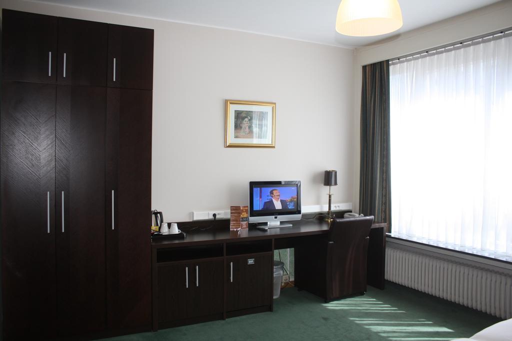 Hotel Plasky Schaerbeek Eksteriør billede