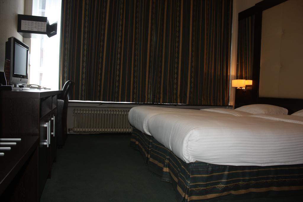Hotel Plasky Schaerbeek Eksteriør billede