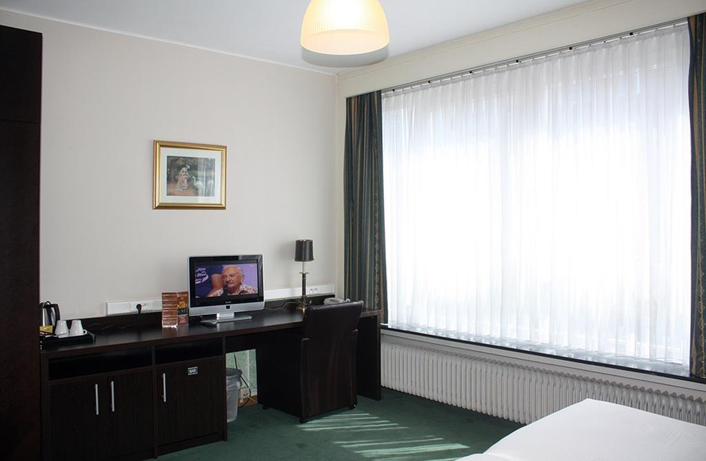 Hotel Plasky Schaerbeek Værelse billede